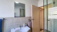 Bathroom 1 - 6 square meters of property in Bardene
