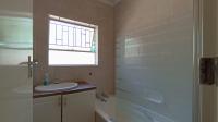 Bathroom 2 - 4 square meters of property in Randpark Ridge