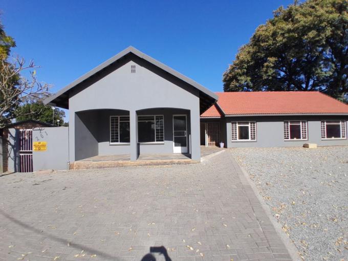 Commercial to Rent in Rustenburg - Property to rent - MR622048