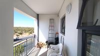 Balcony - 12 square meters of property in Parklands