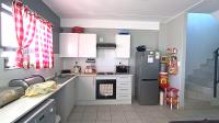 Kitchen - 11 square meters of property in Parklands