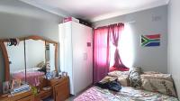 Bed Room 1 - 12 square meters of property in Parklands