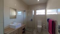 Bathroom 1 - 9 square meters of property in Vorna Valley