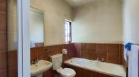 Bathroom 1 - 5 square meters of property in Riviera JHB