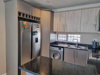 Kitchen of property in Fairview - PE