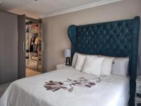 Main Bedroom of property in Fairview - PE