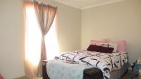 Bed Room 2 - 11 square meters of property in Sky City