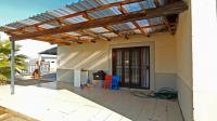 Patio - 27 square meters of property in Hesteapark