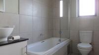 Bathroom 1 - 5 square meters of property in Brentwood Park