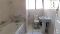 Bathroom 1 - 5 square meters of property in Margate