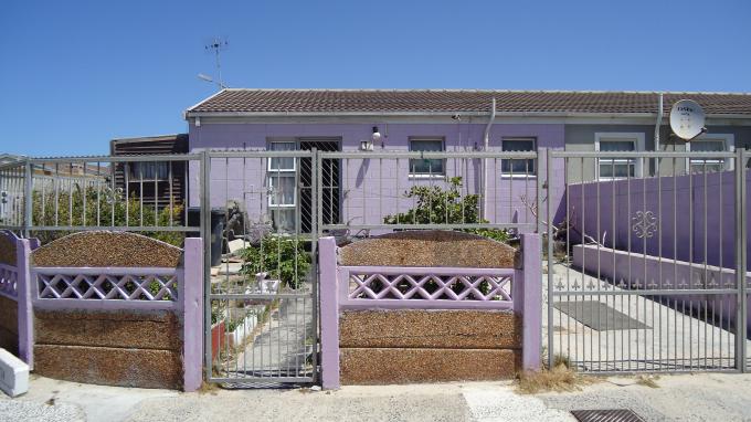 2 Bedroom House for Sale For Sale in Mitchells Plain - MR623089