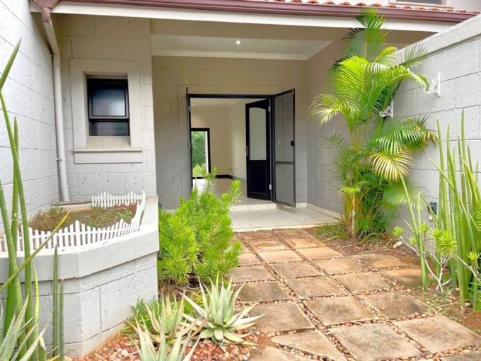 4 Bedroom Simplex for Sale For Sale in Ballitoville - MR623676