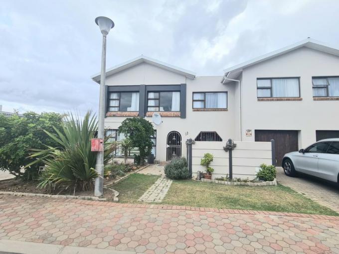 9 Bedroom House for Sale For Sale in Hartenbos - MR623678