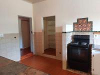 Kitchen of property in Aviary Hill