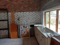 Kitchen of property in Aviary Hill