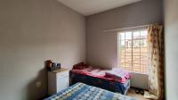 Bed Room 1 - 14 square meters of property in Norkem park