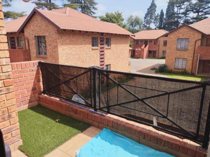 2 Bedroom Sectional Title for Sale For Sale in Vereeniging - MR624084