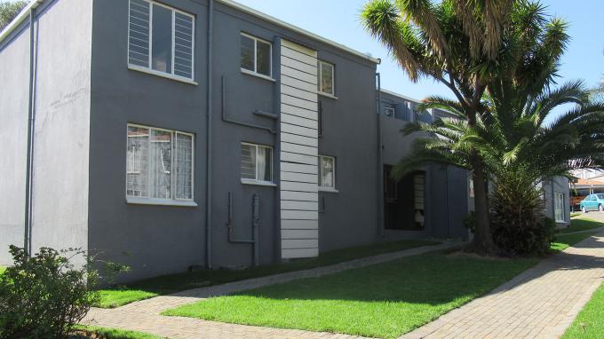 2 Bedroom Sectional Title for Sale For Sale in Radiokop - Private Sale - MR624163