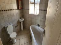 Bathroom 1 of property in Potchefstroom