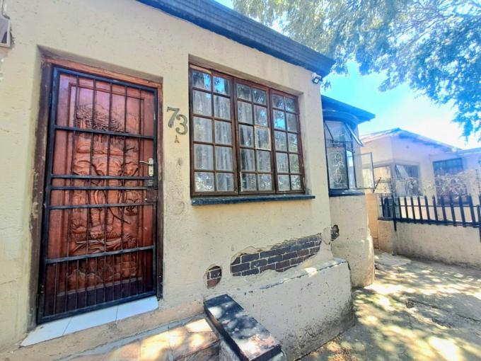 2 Bedroom House for Sale For Sale in Rosettenville - MR624561