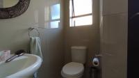 Staff Bathroom - 3 square meters of property in Monavoni