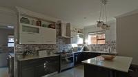 Kitchen - 14 square meters of property in Monavoni