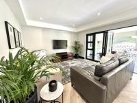 Formal Lounge of property in Theescombe AH