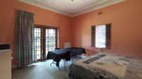 Bed Room 3 - 18 square meters of property in Highlands North