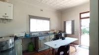 Kitchen - 16 square meters of property in Highlands North