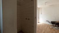 Staff Bathroom - 6 square meters of property in Highlands North