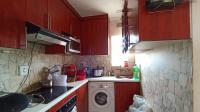 Kitchen - 3 square meters of property in Fleurhof