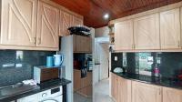 Kitchen - 12 square meters of property in Woodview