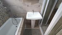 Bathroom 1 - 6 square meters of property in Southfield