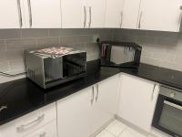 Kitchen - 11 square meters of property in Midridge Park