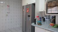 Kitchen - 17 square meters of property in Helikon Park