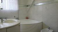 Bathroom 1 - 7 square meters of property in Florida Park