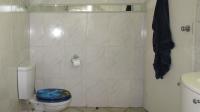 Bathroom 1 - 7 square meters of property in Florida Park