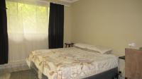 Main Bedroom - 22 square meters of property in Florida Park