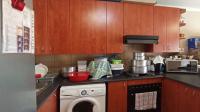 Kitchen - 6 square meters of property in Vorna Valley