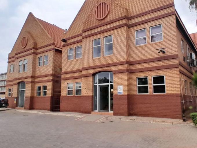 Commercial to Rent in Rustenburg - Property to rent - MR627652