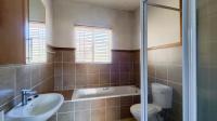 Main Bathroom - 5 square meters of property in Rynfield