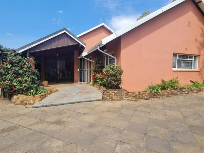 4 Bedroom House for Sale For Sale in Protea Park (North West) - MR627940