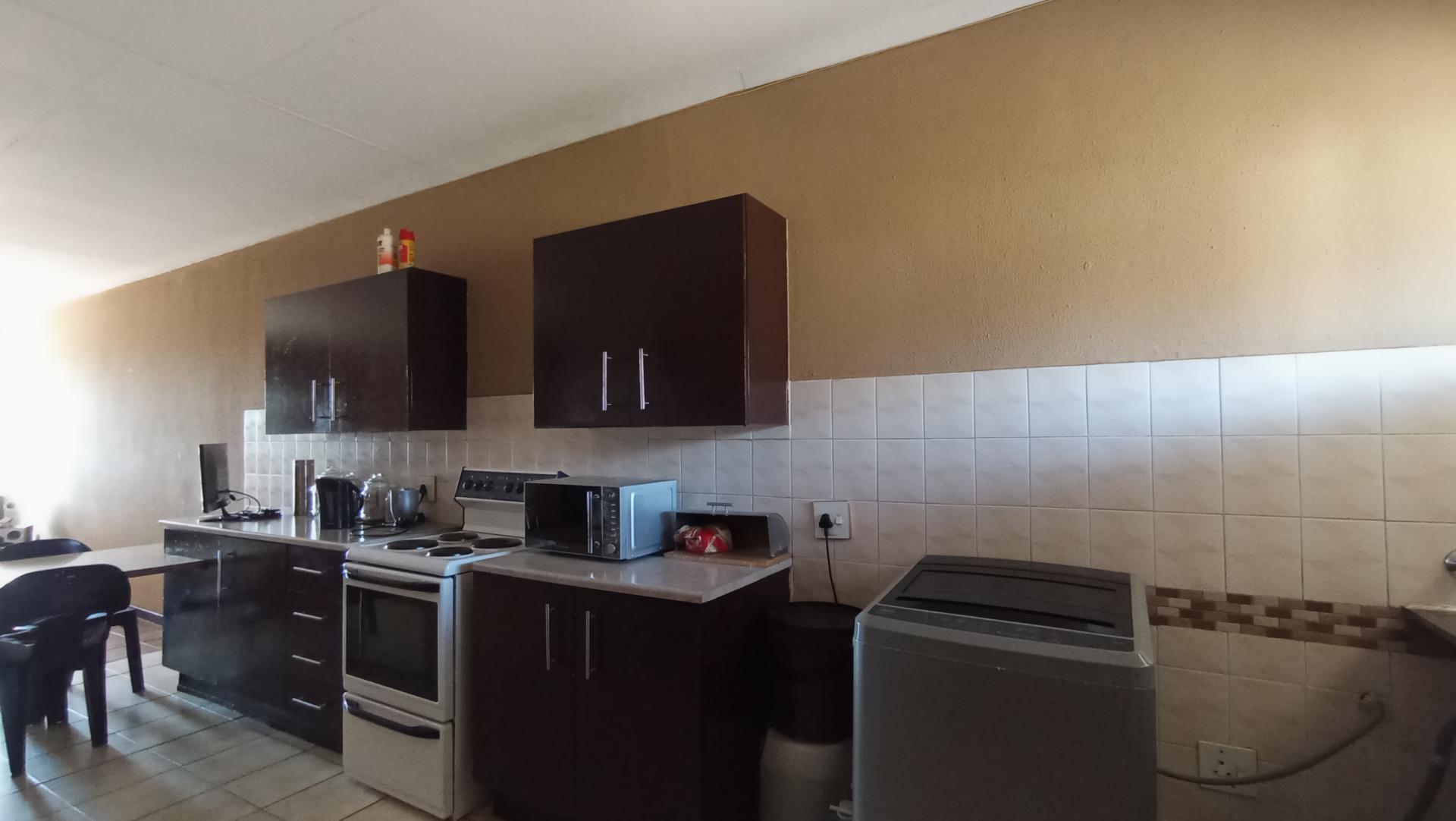 Kitchen - 14 square meters of property in Pretoria North