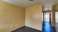 Lounges - 17 square meters of property in Kempton Park