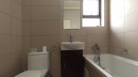 Bathroom 1 - 4 square meters of property in Fourways