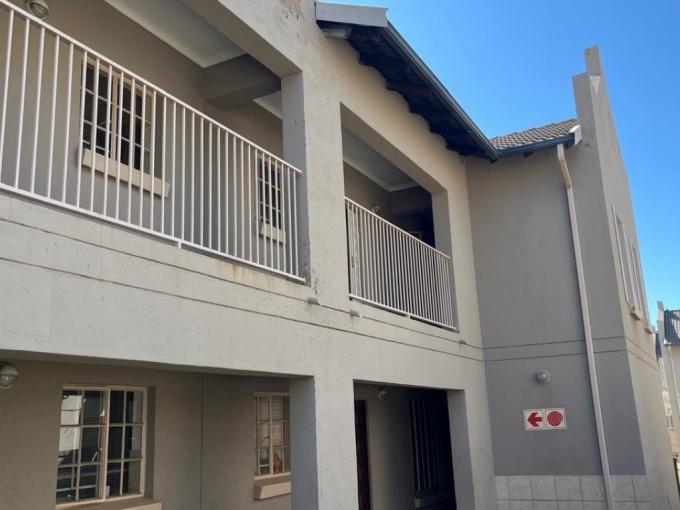 2 Bedroom Apartment for Sale For Sale in Waterval East - MR629170