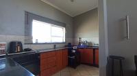 Kitchen - 11 square meters of property in Halfway House