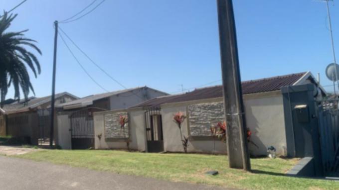 SA Home Loans Sale in Execution 2 Bedroom House for Sale in KwaMashu - MR629410