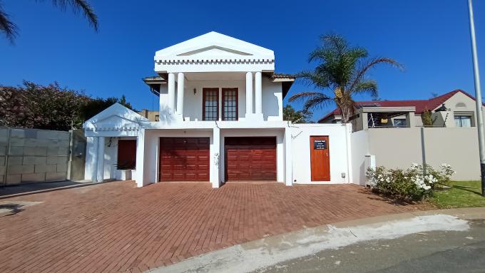 14 Bedroom House for Sale For Sale in Northcliff - Home Sell - MR629419