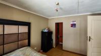 Main Bedroom - 14 square meters of property in Dawn Park